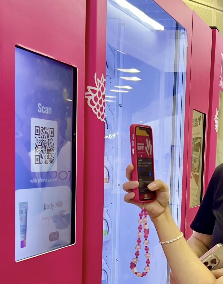 Single Door AI smart fridge